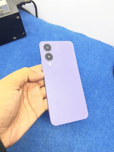 Vivo Y17s (6GB RAM/ 128GB Storage) -Very Clean Condition -Complete Box