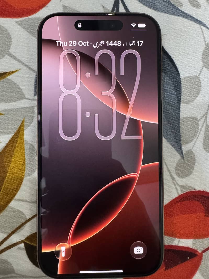 Apple iPhone 16 Pro 1