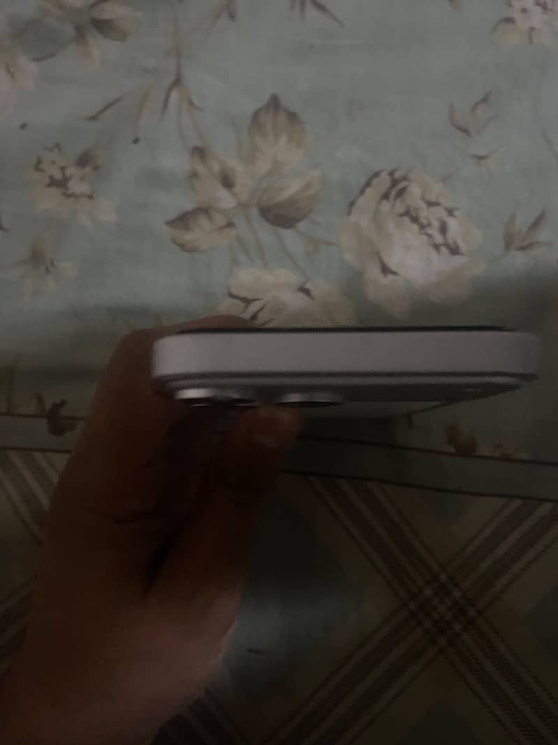 Apple iPhone Xr 0