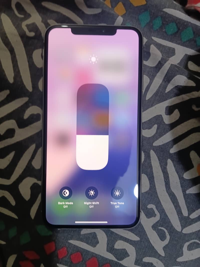 Apple iPhone XS Max 1