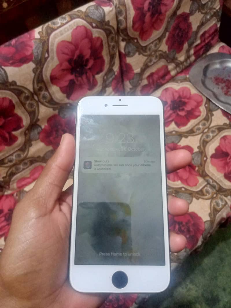 Apple iPhone 7 1