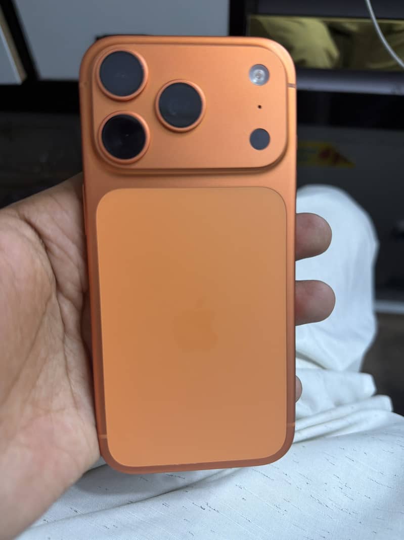 Apple iPhone 17 Pro 1