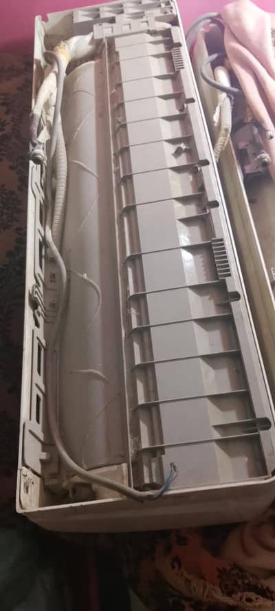 Orient Ultron 1.5 Ton DC Inverter AC (Heat & Cool) - Perfect Condition