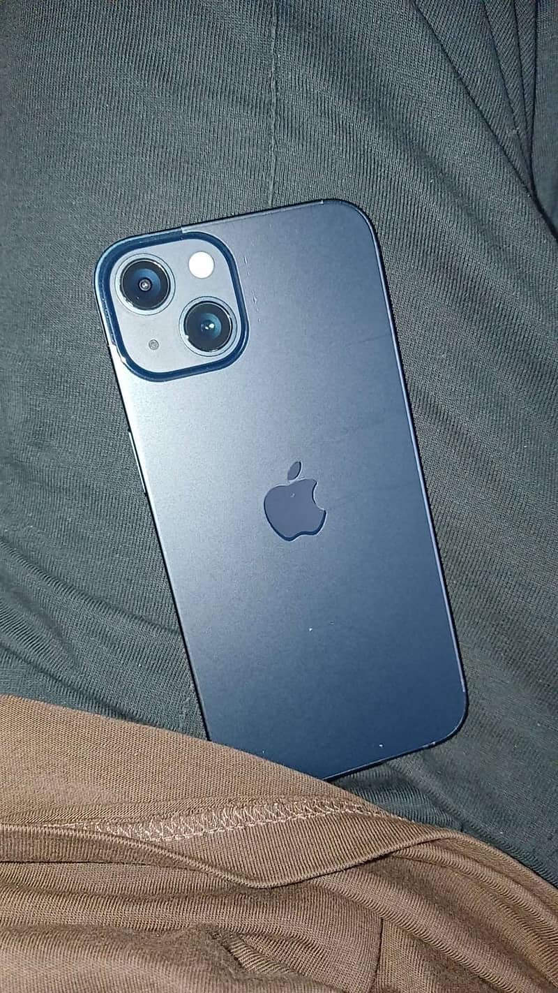 Apple iPhone 13 0