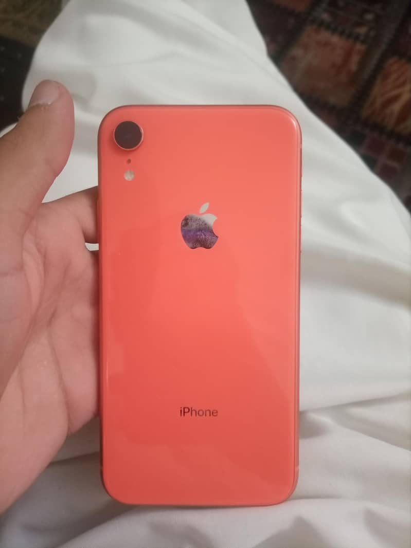 Apple iPhone XR 4