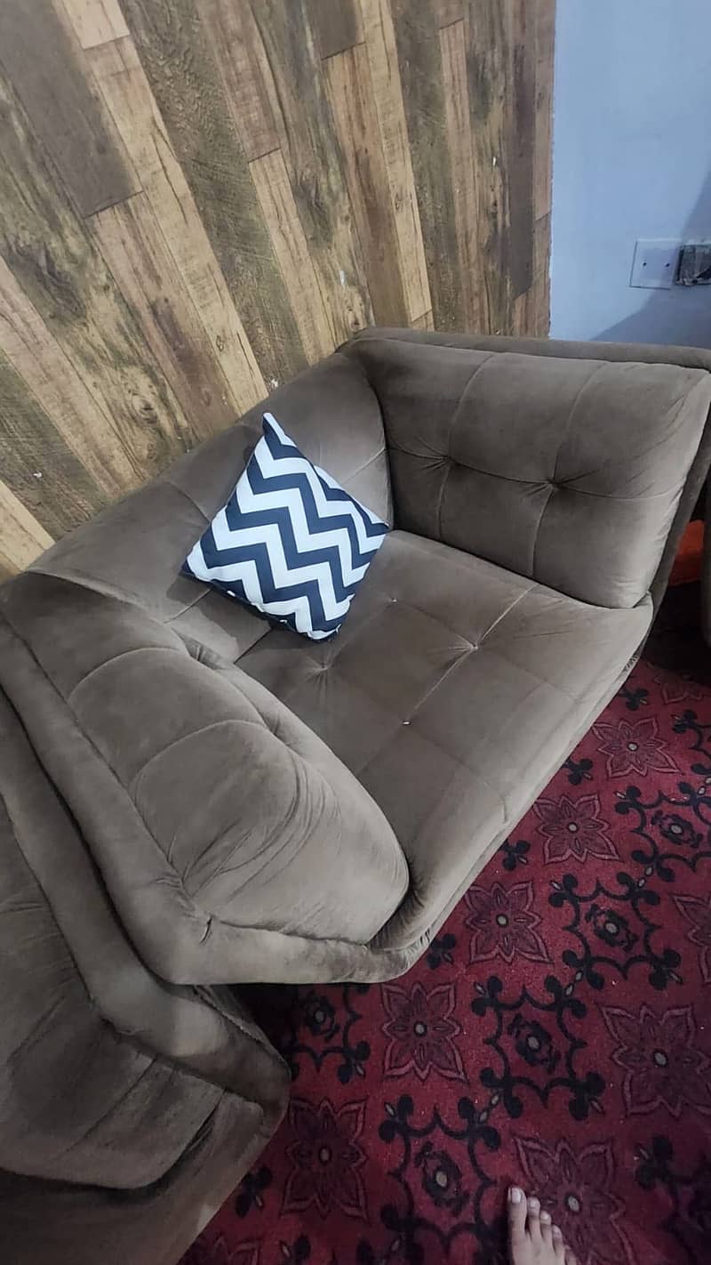 5 SEATER SOFA SET WITH TABLE 1