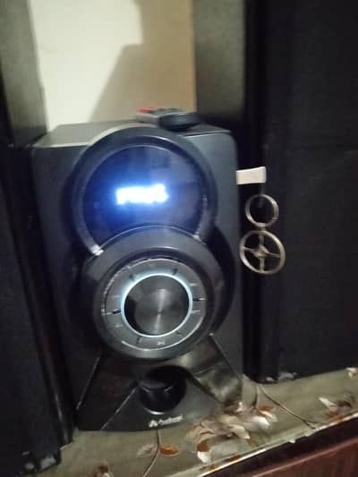 AUDIONIC MEGA 100