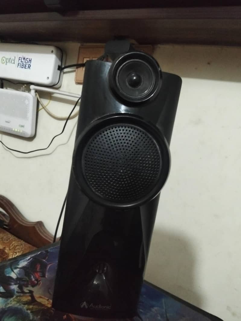 AUDIONIC MEGA 100 3