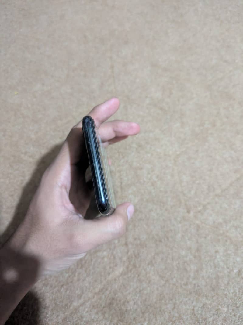 Apple iPhone 11pro max 0