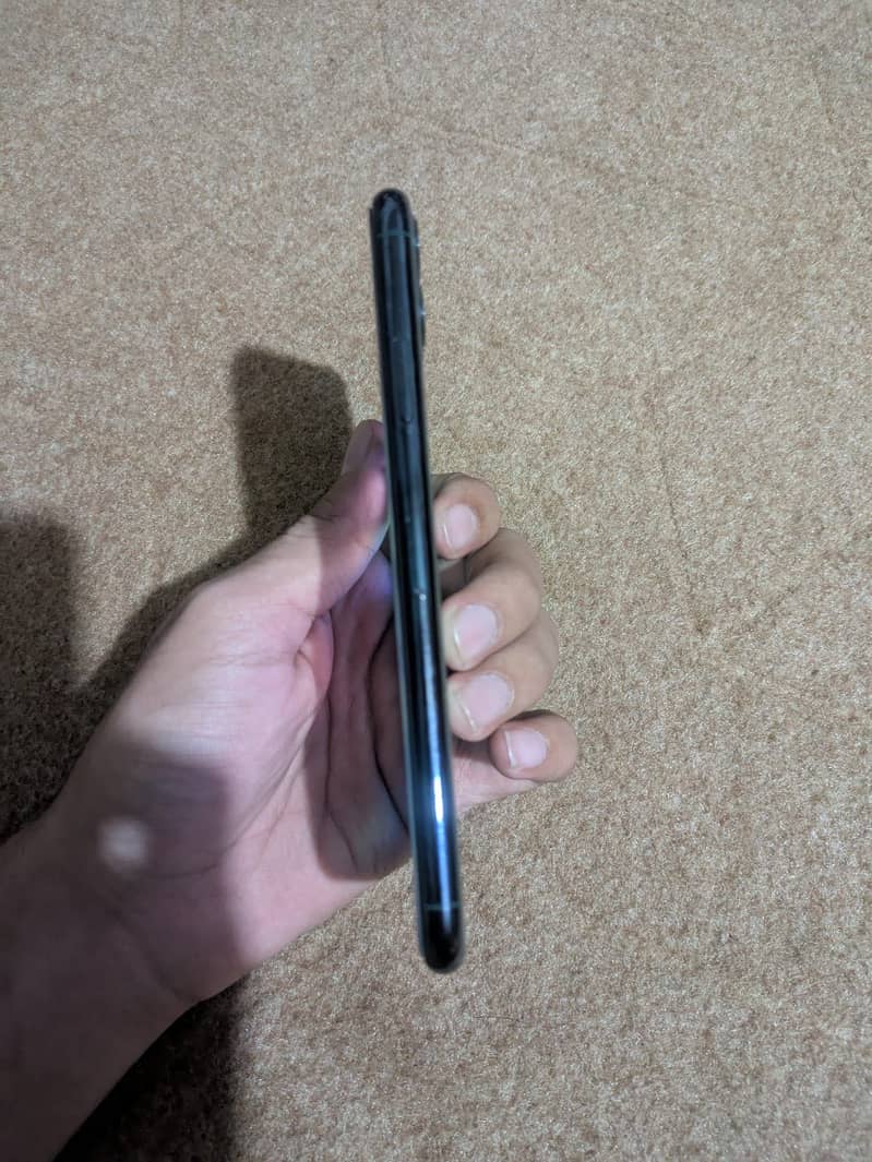 Apple iPhone 11pro max 1