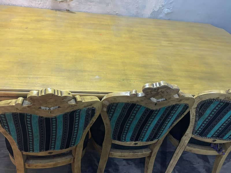 Solid Heavy Weight Dinning Table Read Full ad 1