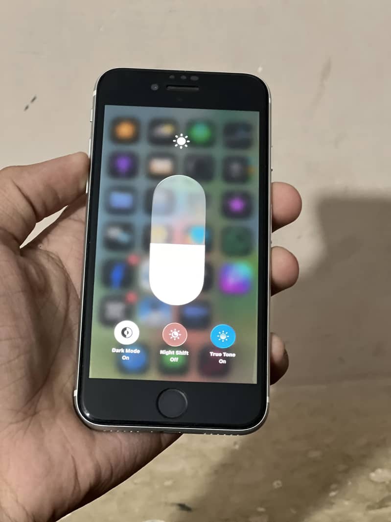 Apple iPhone SE 4