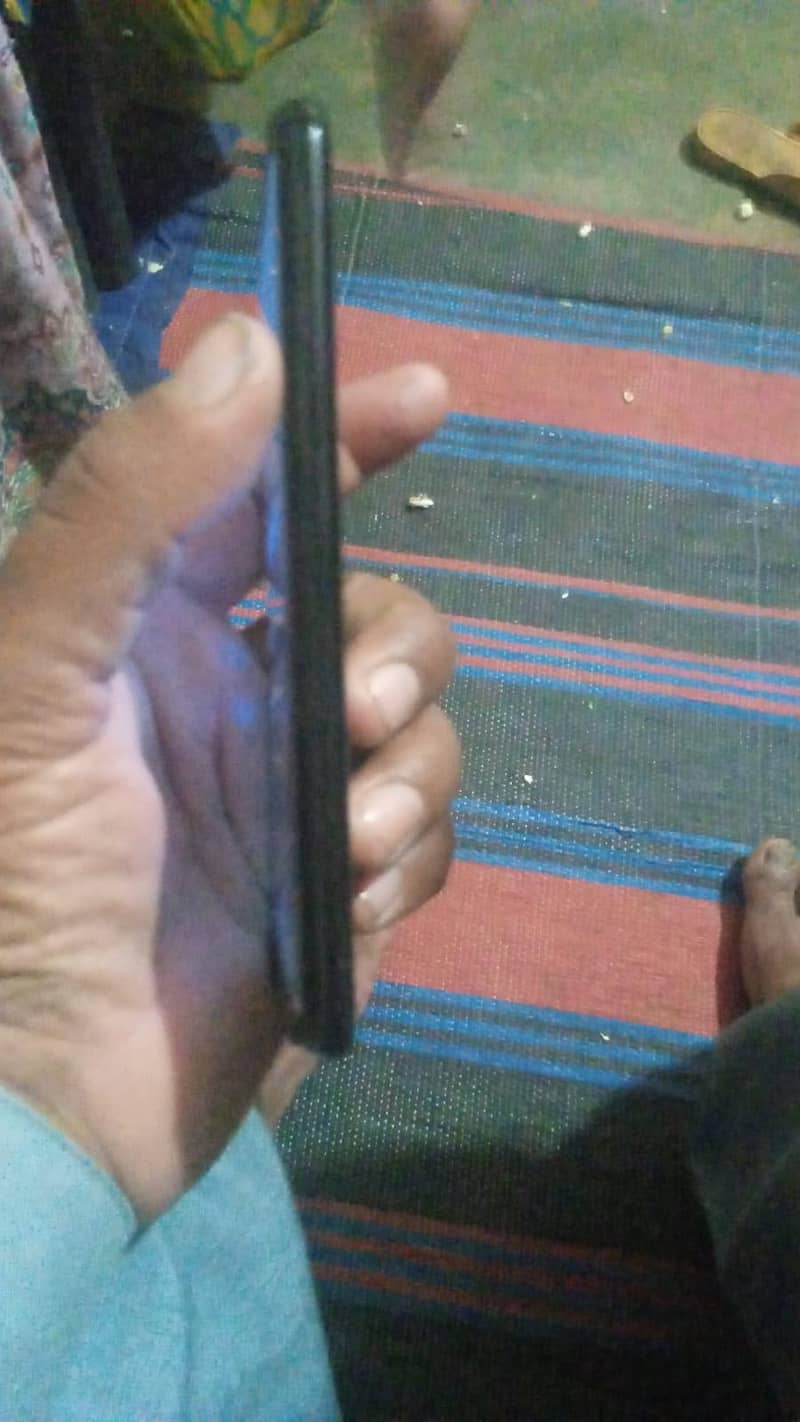 Samsung Mobile S8 1