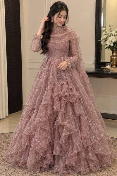 Stylish Women's Frock for Weddings & Parties – Almost New