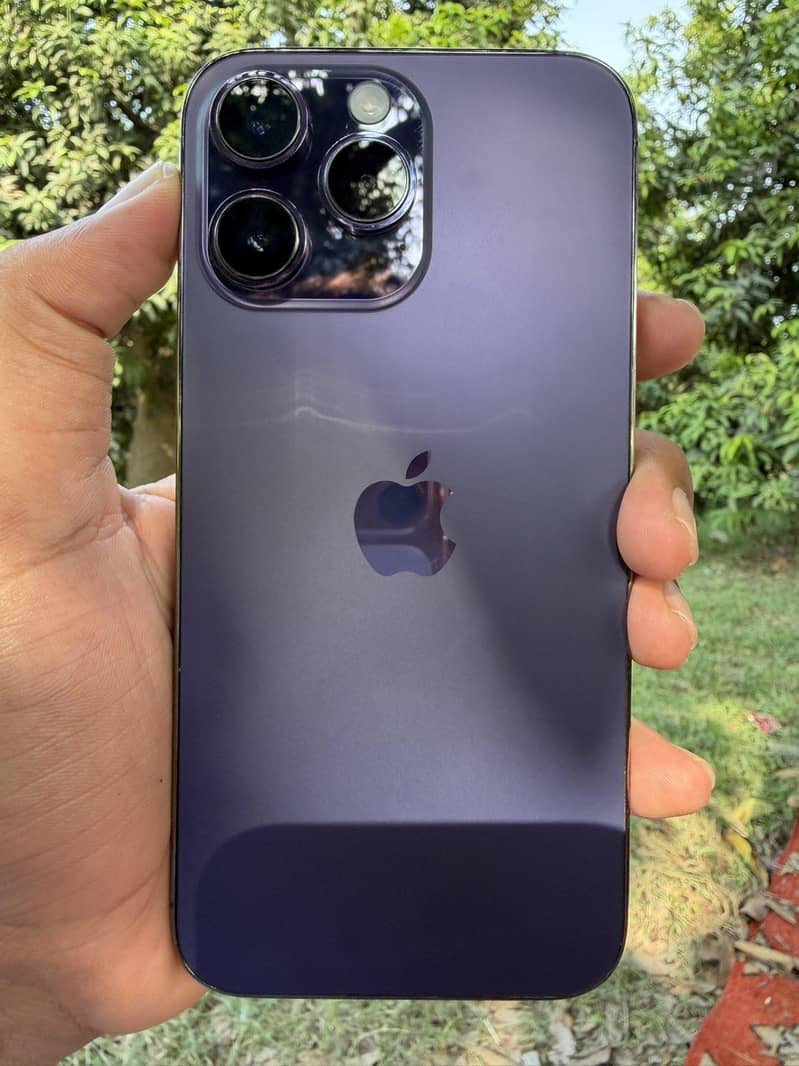 Apple iPhone 14 Pro Max 0