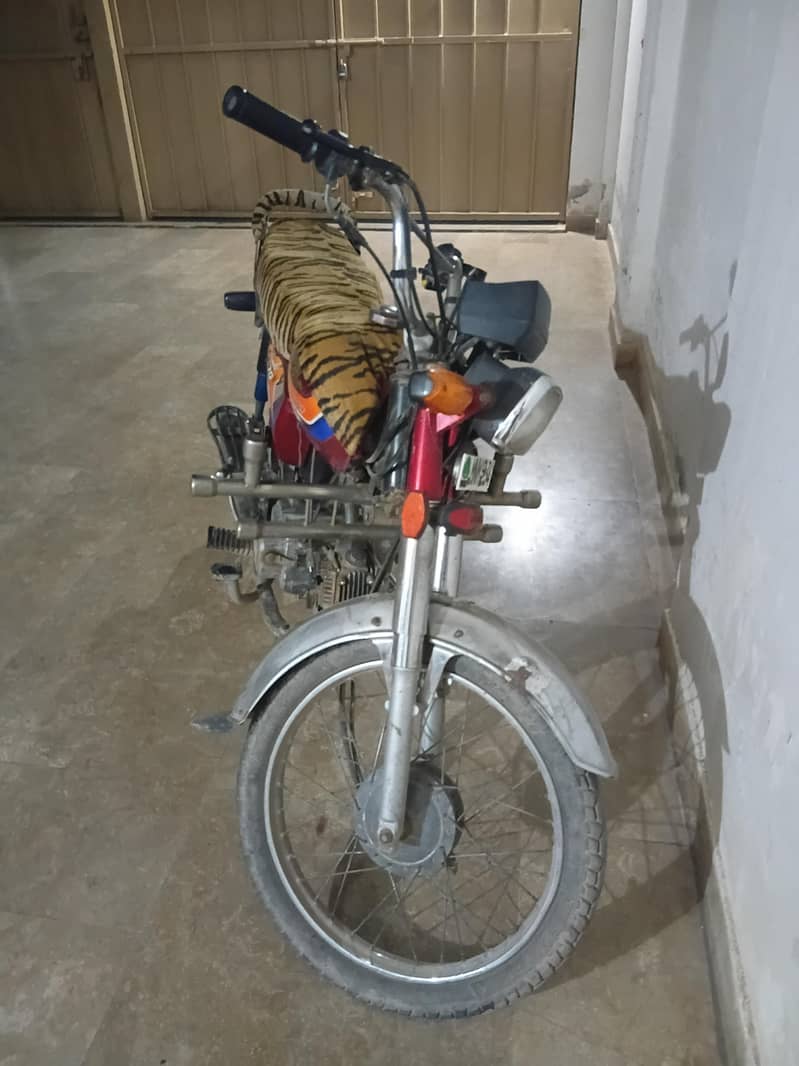 CD70 2014 Model Good Condition 1
