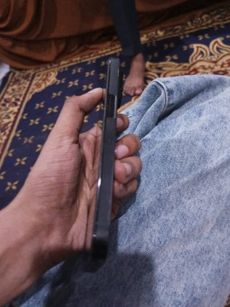 Apple iPhone 14 Pro 1