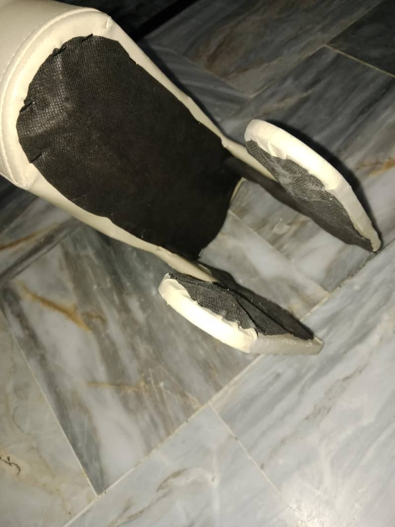 carolla armrest 4