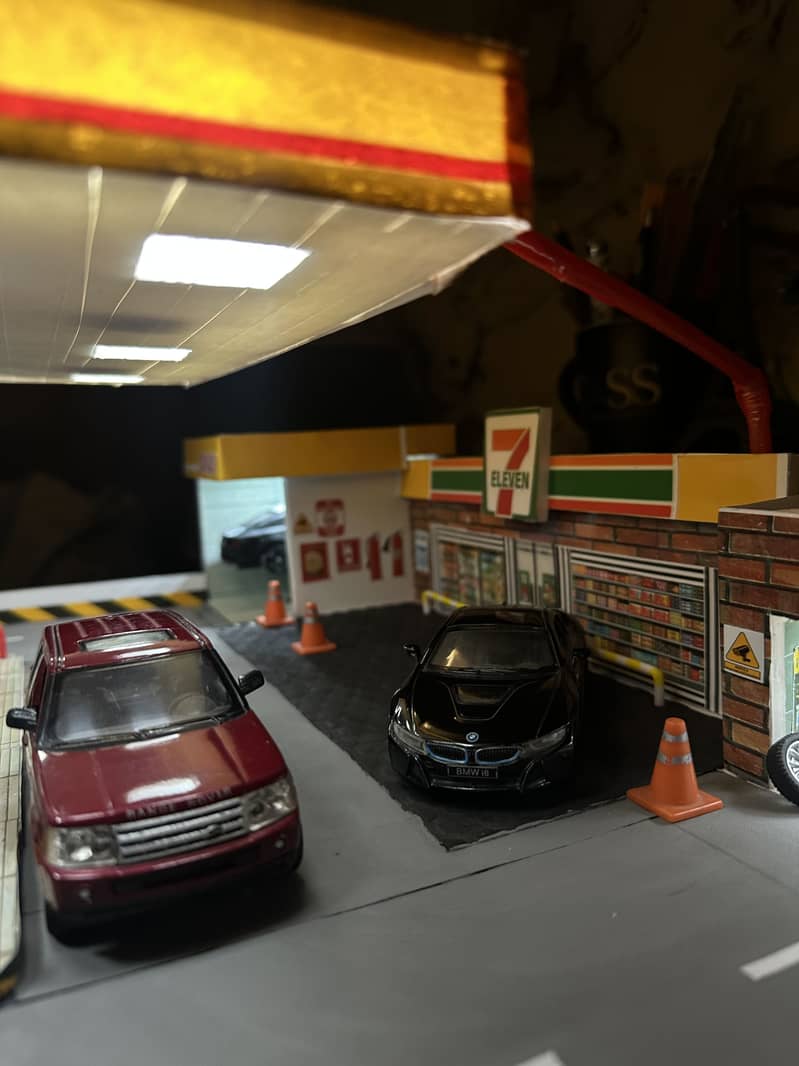 Miniature Shell petrol station 7