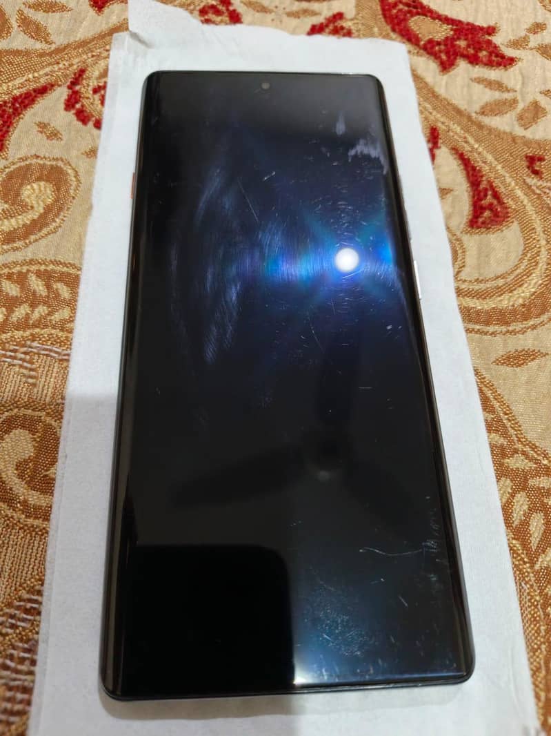 Tecno CAMON 40 Pro 6
