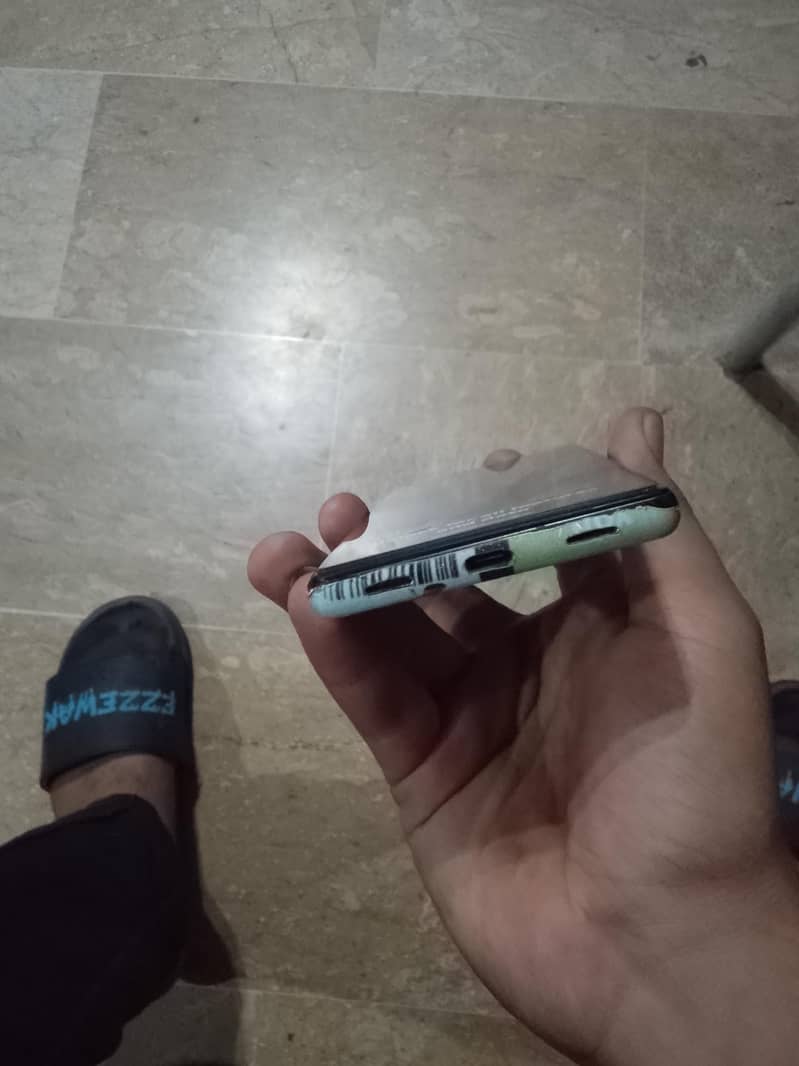 Google Pixel 6a 1