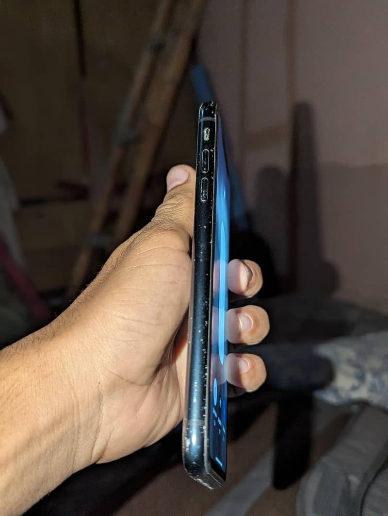 Apple iPhone XR 1