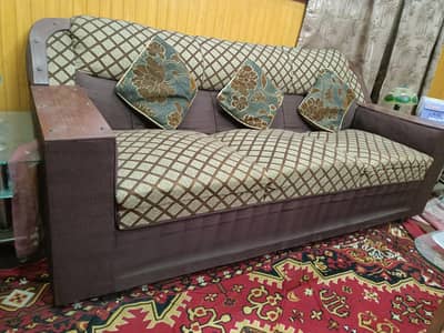 Heavyweight Strong Sofa set 5 seater for sale.