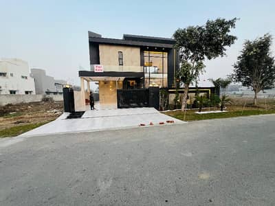 1 Kanal Luxury House For Sale | DHA Phase 6 | Near Dolmen Mall