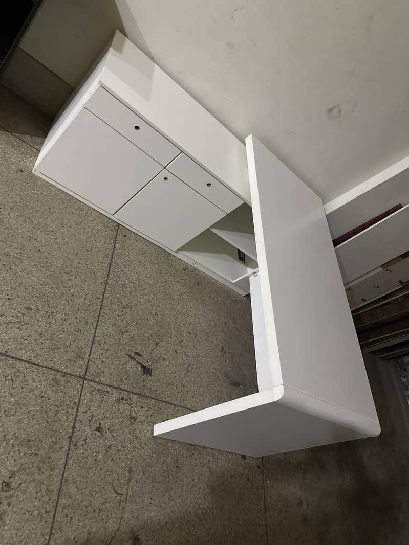 Executive office table 1