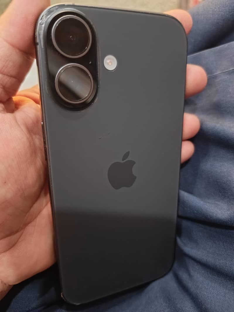 Apple iPhone 17 3