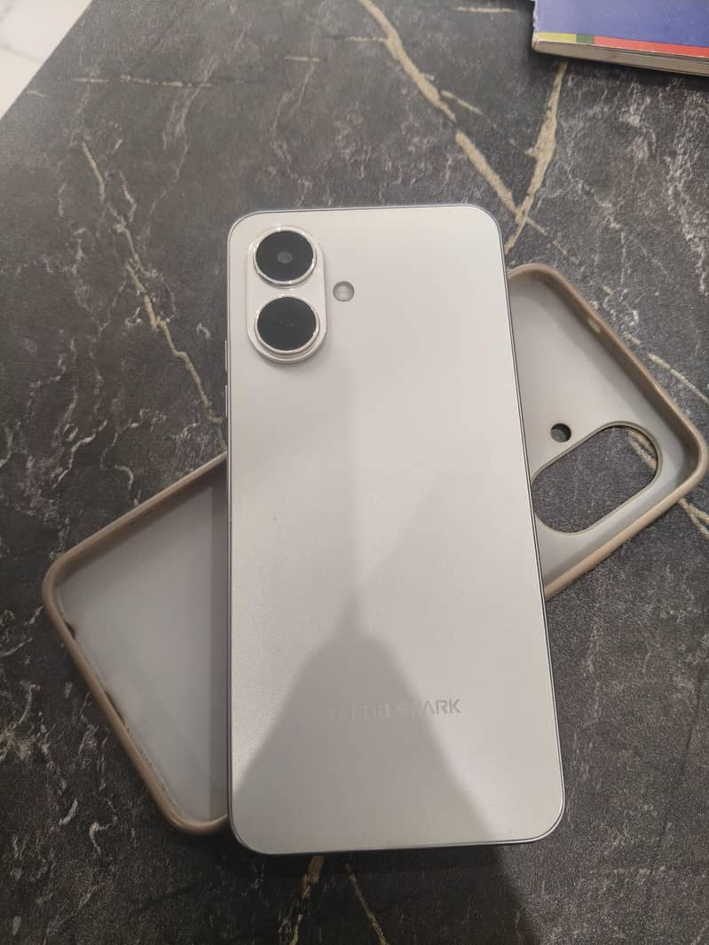 Tecno Spark Go 2 0