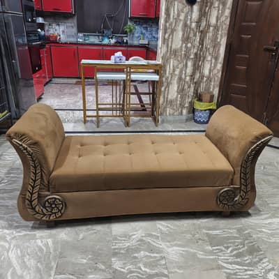 seaty sofa for two person