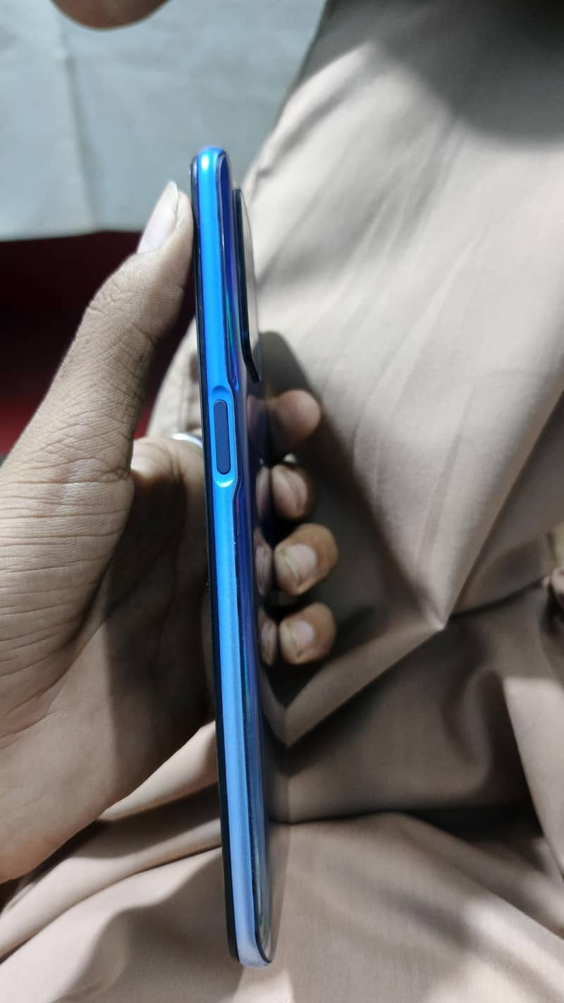 OPPO A54 0