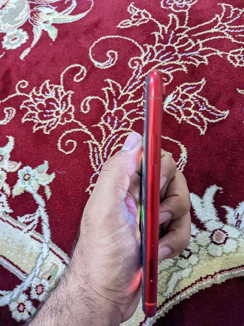 Apple iPhone XR 1