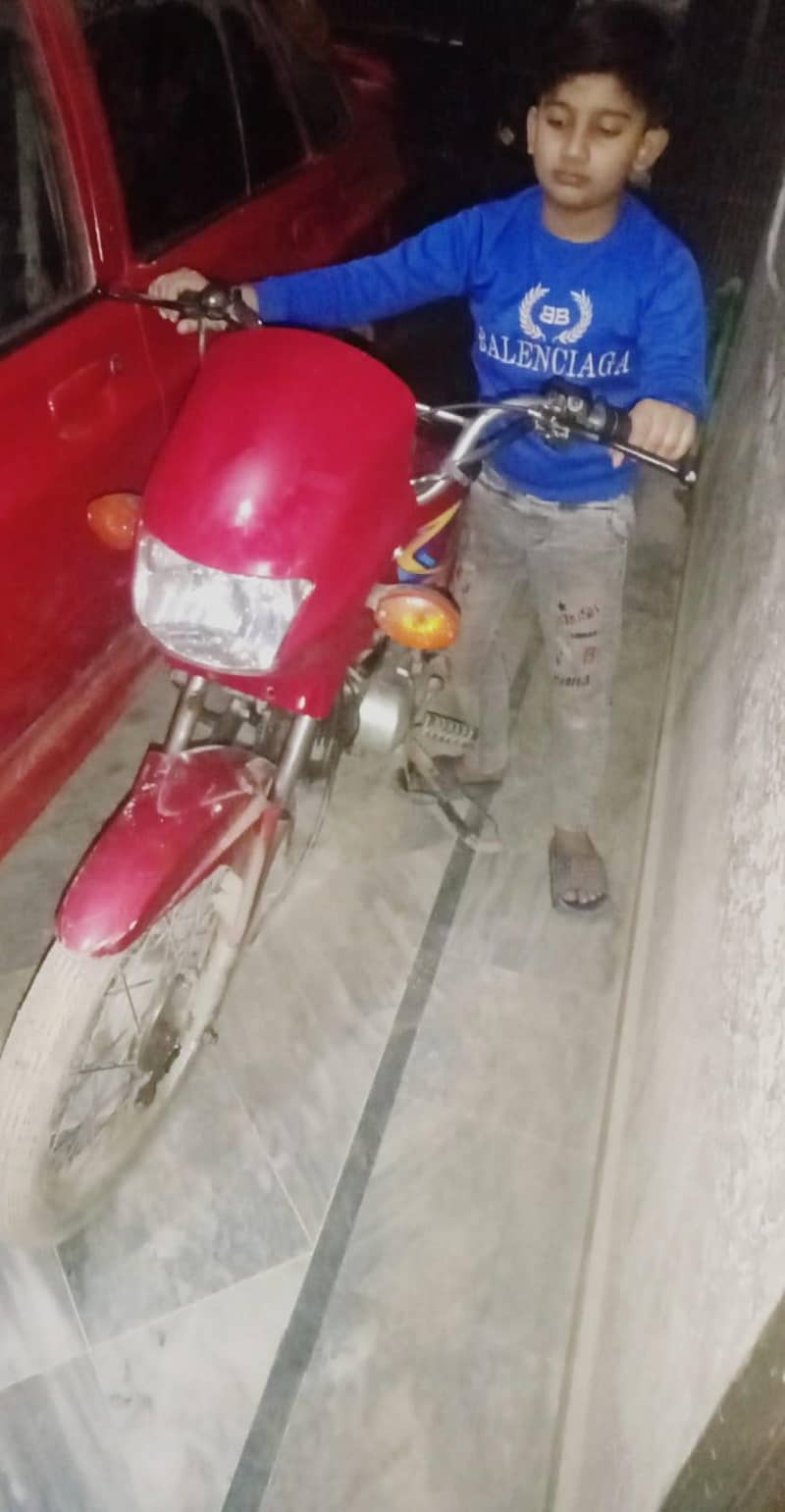 united 100cc 0