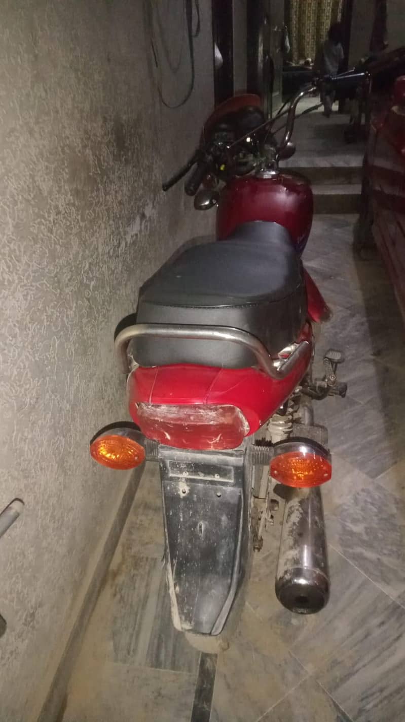 united 100cc 4