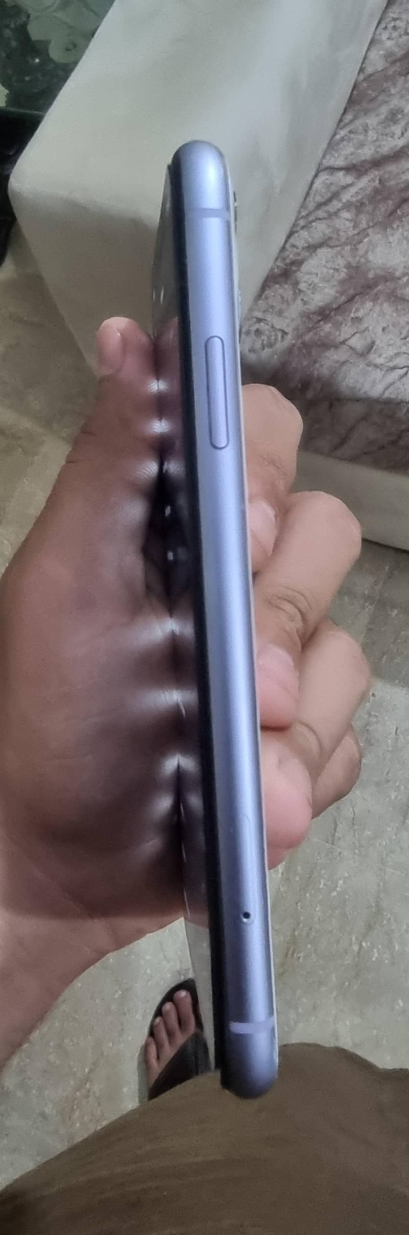 Apple iPhone 11 4