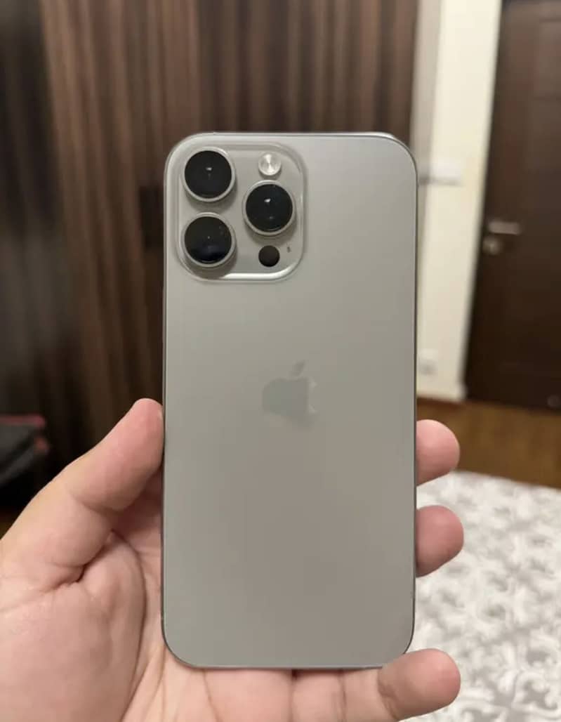 IPHONE 16 promax 1