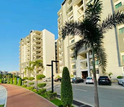 Flat For rent In Rs. 185000