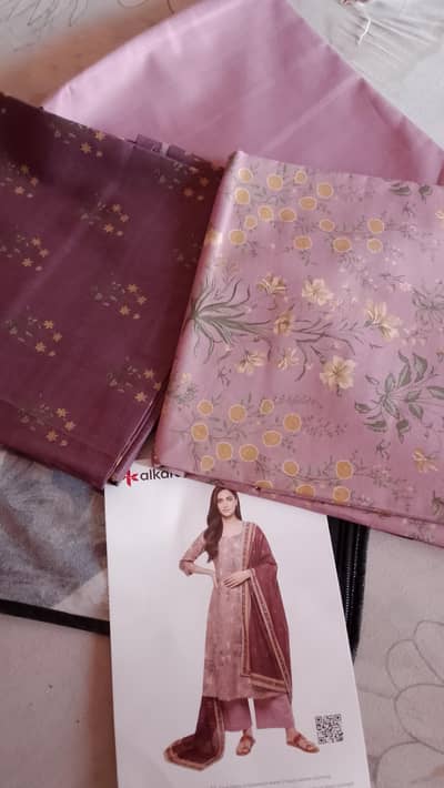 NEW ARRIVAL 3 PIECE PRINTED LAWN SUIT WITH VIOLE DUPATTA