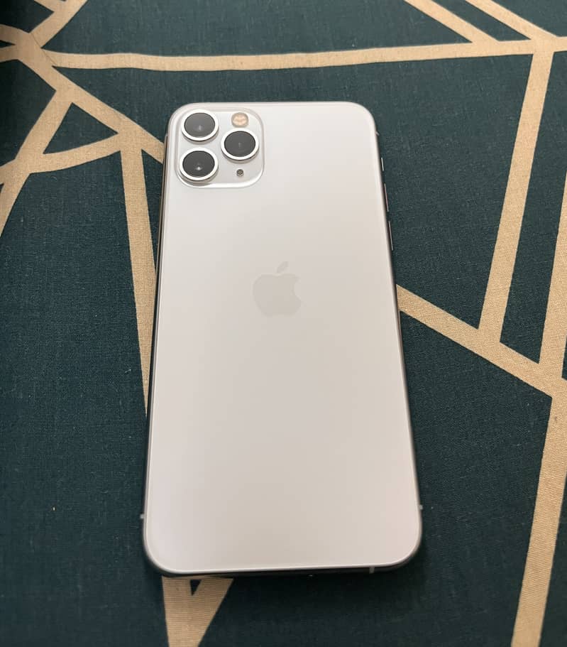 Apple iPhone 11 Pro 1