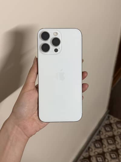 Apple iPhone 16 Pro Max