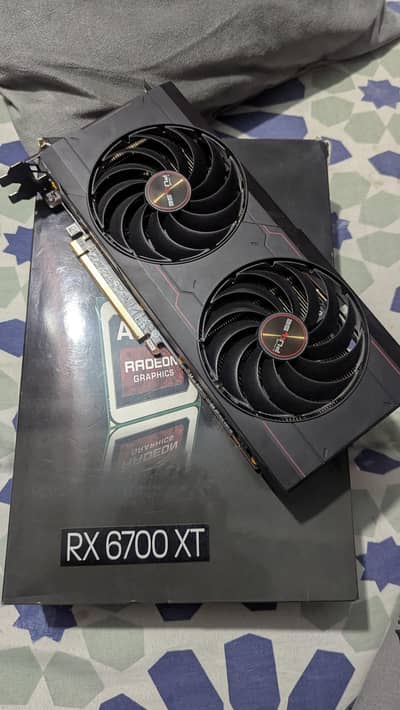 AMD RX6700XT 12GB