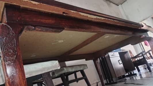 Solid Dinning table