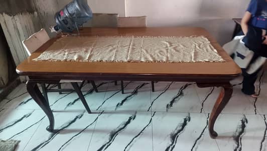 Solid Dinning table
