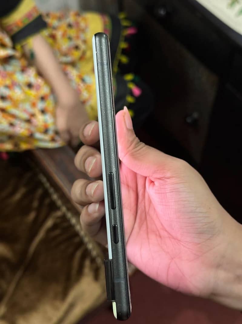 Google Pixel 6 5