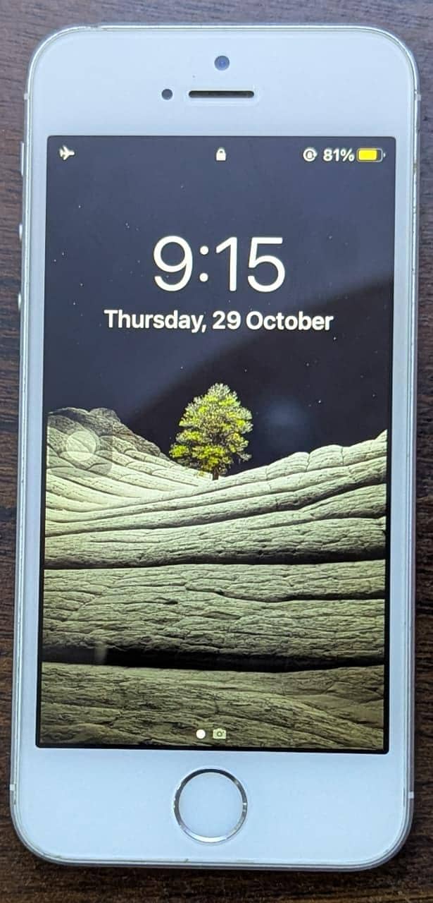 Apple iPhone SE 7