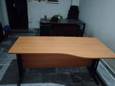 Office table avl for sale