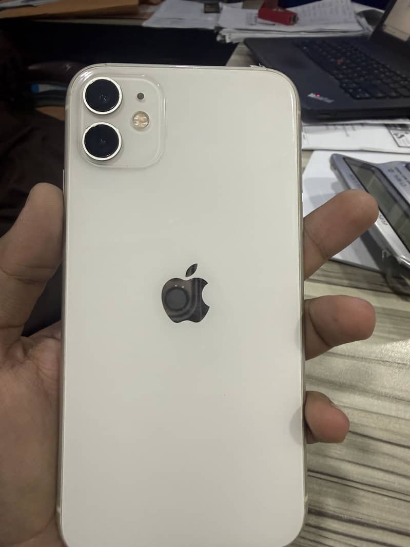 Apple iPhone 11 0
