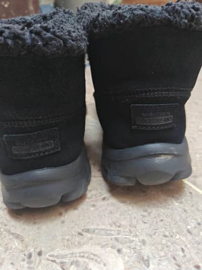 pre loved Original Skechers On-The-GO Winter Boots Size 39.5